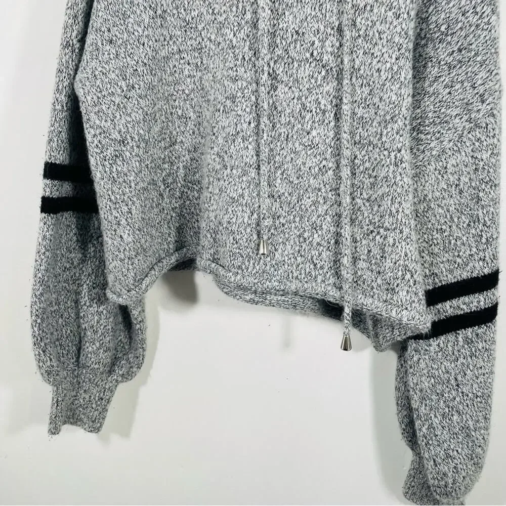ONZIE Gray Black Varsity Striped Blouson Sleeve Chunky Knit Hoodie Sweater OS